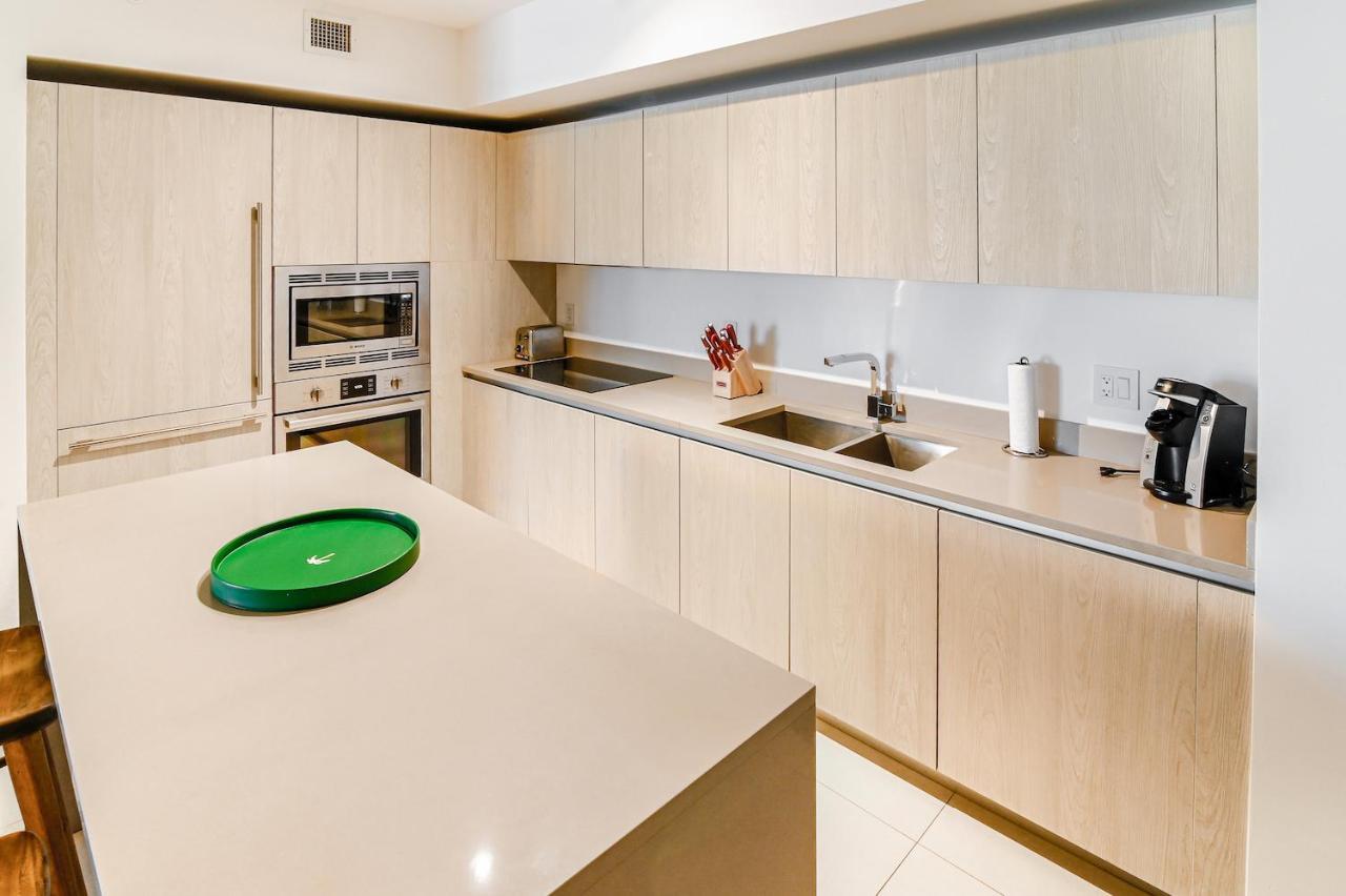 Luxurious Hyde Resort Apartments Hollywood Esterno foto